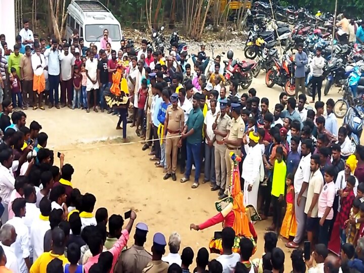 Chengalpattu: பழமை வாய்ந்த திரௌபதியம்மன் கோயில் துரியோதனன் படுகளம்..! குவிந்த ஆயிரக்கணக்கான மக்கள்..!