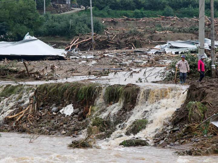 Heavy rain since July 9 ravaged parts of the country. Meanwhile, President Yoon convened an intra-agency meeting on disaster response and directed the concerned authorities to make the utmost effort to rescue victims. He vowed support for the recovery work, including the designation of the affected areas as special disaster zones. (Source: Getty)