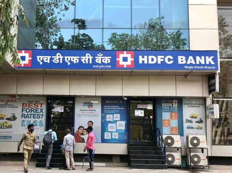 HDFC Bank Q1 Results 2023 Profit surges 30 percent YoY to Rs 11952 crore NII jumps 21 percent Q1 Result: ఎస్టిమేషన్స్‌ బీట్‌ చేసిన HDFC బ్యాంక్‌ - లాభం 30%, ఎన్‌ఐఐ 21% జంప్‌