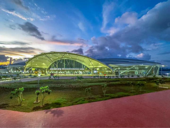 The total built-up area of the new building is around 40,800 sqm. Moreover, an Apron suitable for two Boeing-767-400 and two Airbus-321 types of aircraft has also been constructed at Port Blair Airport, which cost Rs 80 Crore. The airport can now allow parking of ten aircraft at a time.