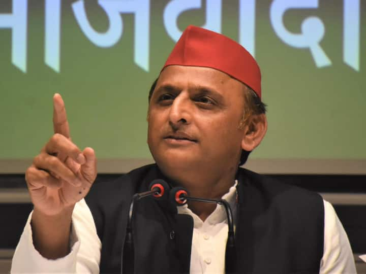 Samajwadi Party Chief Akhilesh Yadav Allegations BJP and RSS Said take control of election Commission UP Politics: 'चुनाव आयोग को कंट्रोल में लेना चाहते हैं बीजेपी और RSS', लोकसभा चुनाव से पहले अखिलेश यादव का आरोप