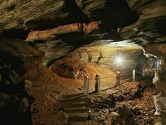 इस गुफा में वनवास के दौरान कई दिन ठहरे थे भगवान राम, जानें- इस पाताल लोक का रहस्य