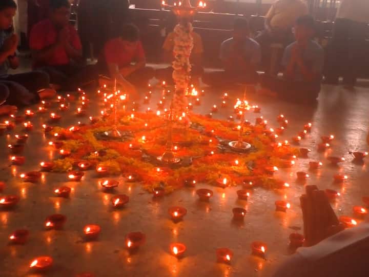 हिंदू धर्मात श्रावणास पवित्र महिना मानला जातो. यावर्षी हा अधिक मास आहे.