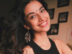 ‘గుంటూరు కారం’ నుంచి క్రేజీ అప్డేట్ - ఆ సీక్రెట్ ను రివీల్ చేసేసిన మీనాక్షి చౌదరి