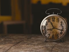 ये बात कैसे तय हुई कि दिन 24 घंटों का होगा? आपके हाथों में छिपा है समय का राज़, पढ़िए...