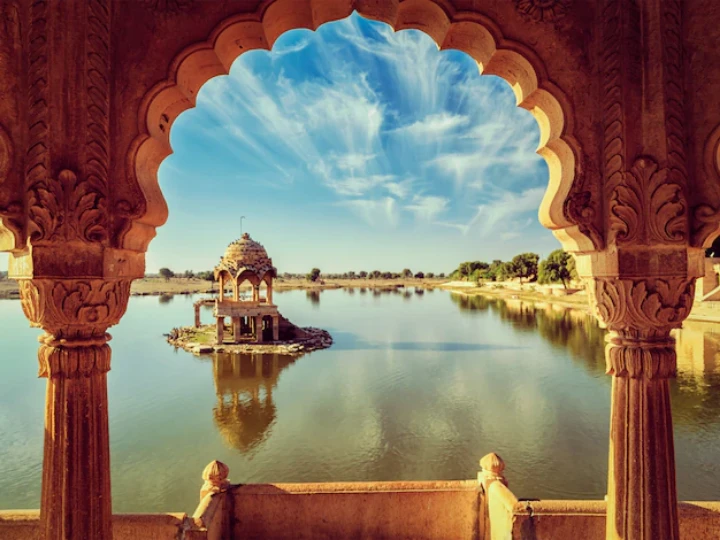 भारत के इस शहर में आना चाहते हैं सबसे ज्यादा विदेशी, आप भी 5000 में घूम सकते हैं! भारत के इस शहर में आना चाहते हैं सबसे ज्यादा विदेशी, आप भी 5000 में घूम सकते हैं!