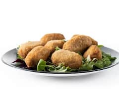 Masoor Dal Vada: बरसात में गर्मागर्म चाय के साथ चटपटे स्नैक्स की है चाहत, तो घर पर बनाएं मसूर दाल वड़ा