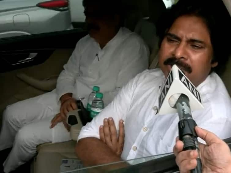 Pawan Kalyan reaches to delhi to attend NDA meeting Pawan Kalyan: ఢిల్లీకి చేరిన పవన్ కల్యాణ్, ఎన్డీఏ సమావేశంపై కీలక వ్యాఖ్యలు