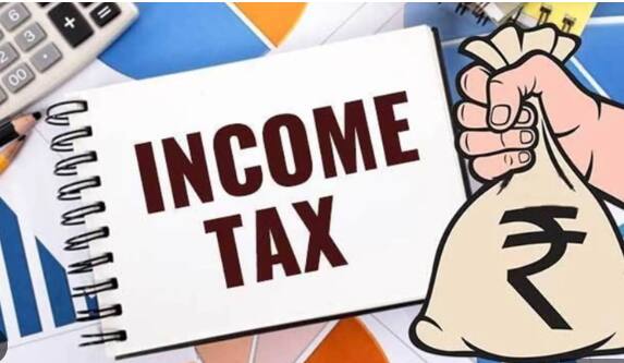 ਹਾਸਲ ਜਾਣਕਾਰੀ ਮੁਤਾਬਕ ਕੇਂਦਰੀ ਵਿੱਤ ਮੰਤਰਾਲੇ ਵੱਲੋਂ ਆਮਦਨ ਕਰ ਰਿਟਰਨ (ਆਈਟੀਆਰ) ਦਾਖ਼ਲ ਕਰਨ ਦੀ 31 ਜੁਲਾਈ ਦੀ ਸਮਾਂ ਸੀਮਾ ਅੱਗੇ ਵਧਾਉਣ ਬਾਰੇ ਵਿਚਾਰ ਨਹੀਂ ਕੀਤਾ ਜਾ ਰਿਹਾ। ਮਾਲ ਵਿਭਾਗ ਦੇ ਸਕੱਤਰ ਸੰਜੈ ਮਲਹੋਤਰਾ ਨੇ ਇਹ ਜਾਣਕਾਰੀ ਦਿੱਤੀ। ਉਨ੍ਹਾਂ ਨਾਲ ਹੀ ਆਮਦਨ ਕਰ ਭਰਨ ਵਾਲਿਆਂ ਨੂੰ ਛੇਤੀ ਤੋਂ ਛੇਤੀ ਆਪਣੀ ਟੈਕਸ ਰਿਟਰਨ ਦਾਖ਼ਲ ਕਰਨ ਲਈ ਕਿਹਾ।