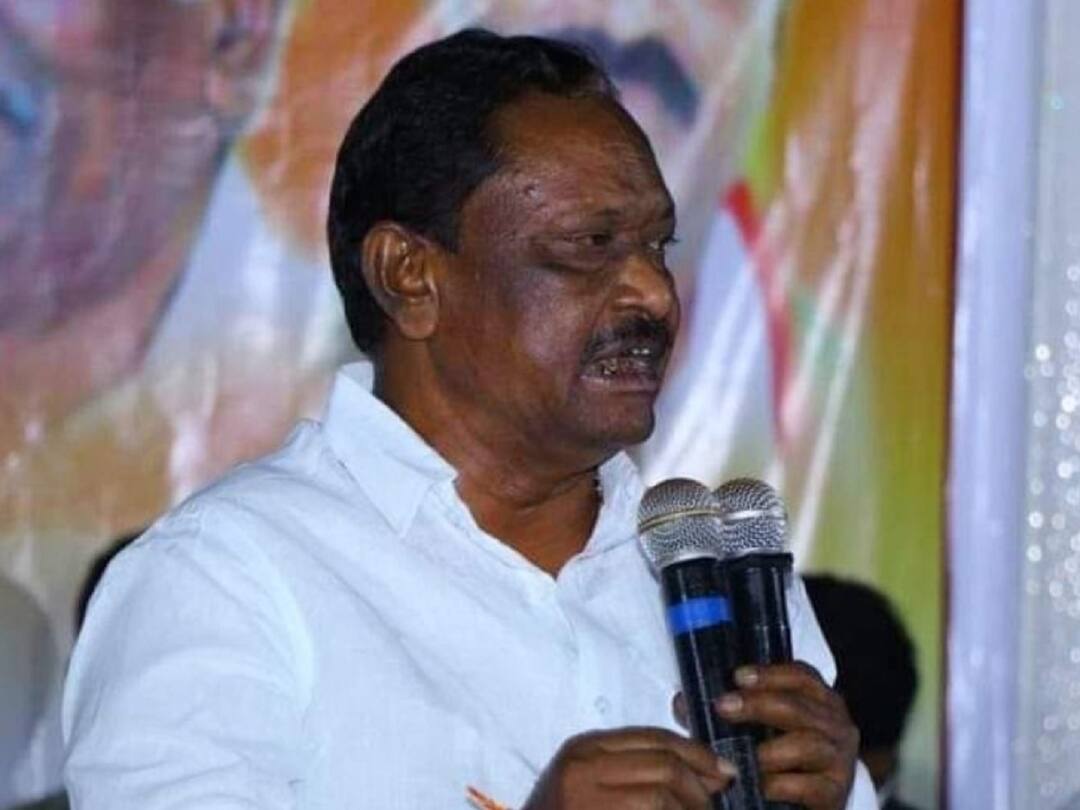 MLA Podem Veeraiah Complaint Against CM KCR Due to He Can Not Fulfill The Promises Given Podem Veeraiah: ఇచ్చిన హామీ నెరవేర్చలేరంటూ సీఎం కేసీఆర్ పై ఎమ్మెల్యే ఫిర్యాదు
