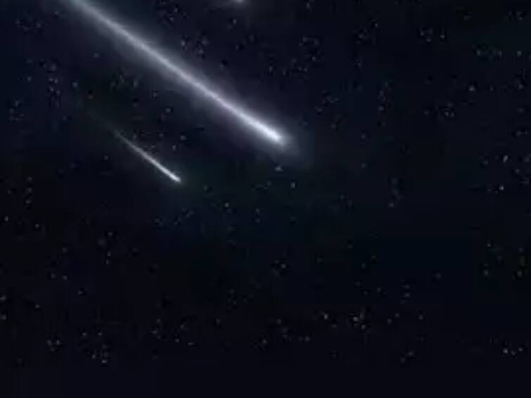 Women hit by meteorite while having coffee in france Woman hit by meteorite : பெண்ணின் இடுப்பில் விழுந்த வேற்று கிரக மர்ம பொருள்... பிரான்சில் நடந்தது என்ன..?