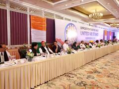 Opposition Party Meet: विपक्षी दलों की बेंगलुरु में बड़ी बैठक की तस्वीरें आईं सामने, देखें कौन-कौन से नेता डिनर मीटिंग में हुए शामिल