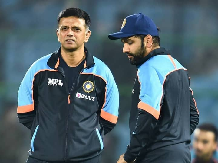 Rahul Dravid says its our last chance to try some players before world cup Rahul Dravid: రోహిత్‌, కోహ్లీని ఆడిస్తే..! కుర్రాళ్లను ఇంకెప్పుడు పరీక్షించాలి?