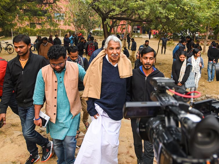 Who Was Oomen Chandy Two-Time Kerala Chief Minister Congress Leader Oommen Chandy: Two-Time Kerala CM Whose Mass Contact Programme Made Him A People's Leader