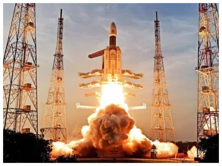 ISRO: श्रीहरिकोटा भारत का रॉकेट लॉन्चिंग स्टेशन है. 1971 से अब तक सारे रॉकेट्स यहीं से लॉन्च हुए हैं. यहां जानिए आखिर क्यों ये जगह इसरो के लिए इतनी अहम है.