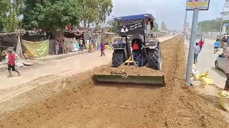 Ghaggar water level  dams are being built on the highway Punjab Floods: ਘੱਗਰ ਦੇ ਪਾਣੀ ਦਾ ਕਹਿਰ, ਹਾਈਵੇ ਉੱਪਰ ਹੀ ਬਣਾਉਣ ਲੱਗੇ ਬੰਨ੍ਹ, ਟਰੈਕਟਰ ਲੈ ਕੇ ਪਹੁੰਚ ਗਏ ਲੋਕ, ਆਰਮੀ ਵੀ ਮੌਜੂਦ