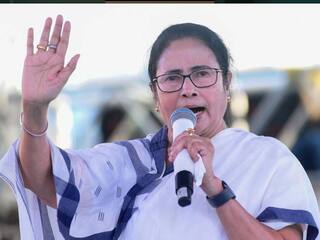 Mamata Banerjee: 'மாநில அரசுகளை விலைக்கு வாங்குவதே மத்திய அரசுக்கு வேலை’  - மம்தா பானர்ஜி கடும் விமர்சனம்