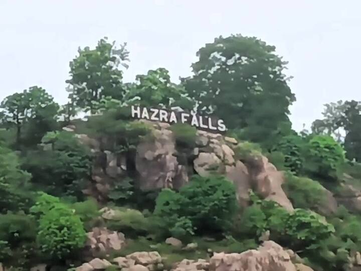 निसर्गाच्या सुंदर कुशीत उंच डोंगरावरुन कोसळणारे पाणी आणि तिथे गेल्या दोन वर्षांपासून सुरु करण्यात आलेले विविध साहसी खेळ हे सर्वांसाठी आकर्षण आहे.