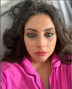 Veet Baljit: ਗਾਇਕ ਵੀਤ ਬਲਜੀਤ ਦੀ ਪਤਨੀ ਸੋਨਮ ਮੁਲਤਾਨੀ ਦੀ ਖੂਬਸੂਰਤੀ ਨੇ ਲੁੱਟੀ ਮਹਿਫ਼ਲ, ਅੱਖਾਂ ਤੇ ਫੈਨਜ਼ ਹਾਰੇ ਦਿਲ