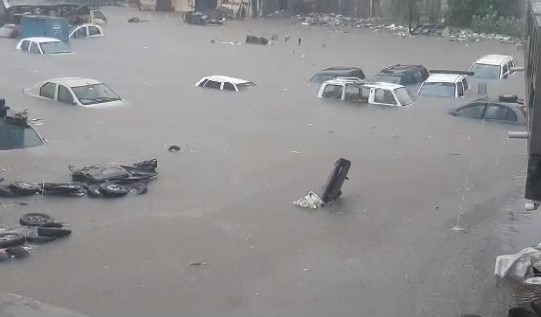 Gujarat Rain: રાજકોટના ધોરાજીમાં આભ ફાટ્યું, 9 ઈંચ વરસાદ ખાબકતા શહેર બેટમાં ફેરવાયું