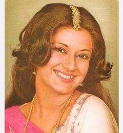 Photos : નાની ઉંમરમાં લગ્ન અને 16 વર્ષે ડેબ્યુ કરી ટોચની અભિનેત્રી બનેલી