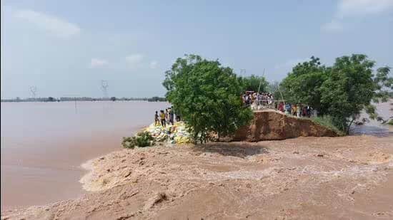 Haryana government gave permission regarding Chandpura Dam Chandpura Dam: ਚਾਂਦਪੁਰਾ ਬੰਨ੍ਹ 'ਤੇ ਰੇੜਕਾ ਖ਼ਤਮ, ਹਰਿਆਣਾ ਨੇ ਆਰਮੀ ਨੂੰ ਦਿੱਤੀ ਕਮਾਨ, ਪੰਜਾਬੀਆਂ ਨੂੰ ਕਿਹਾ ਤੁਸੀਂ ਜਾਓ ਵਾਪਸ 