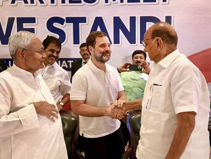 Opposition Parties Meeting Congress leader Rahul Gandhi said this is battle of India Vs Modi Opposition Meet: विपक्ष दलों की बैठक पर राहुल गांधी का पहला बयान, 'ये लड़ाई...'