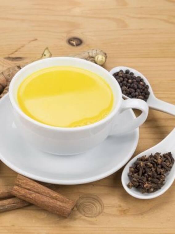 पुरुषों के लिए फायदेमंद है लौंग का दूध, मिलेगा इस समस्या से छुटकारा