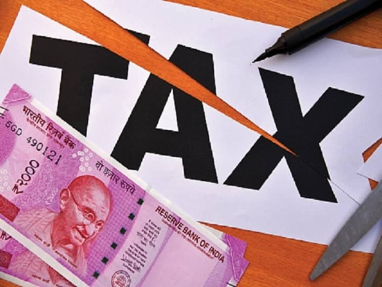 3 crore Income Tax Returns filed till July 18 shares Income Tax Department know details Income Tax Return: तीन कोटीहून अधिक ITR दाखल, शेवटचे 12 दिवस शिल्लक; आयकर विभागाने म्हटले...