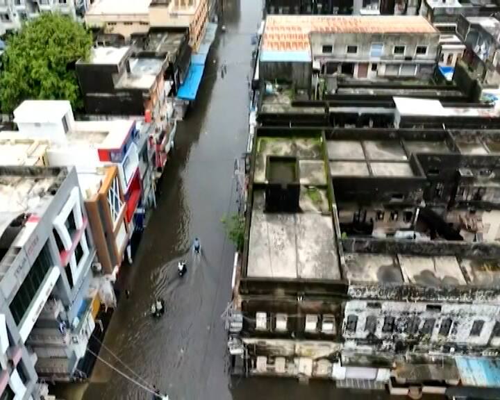 Gujarat Rain Live Updates: In Talala Gir, water entered the societies due to heavy rain Gujarat Rain Live Updates: ગીર સોમનાથના વેરાવળમાં ચારેકોર પાણી જ પાણી,  લોકોના ઘરોમાં ઘૂસ્યા પાણી, જુઓ ડ્રોન વીડિયો
