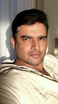 R Madhavan, ने PM Modi के साथ और France के CM Emmanuel Macron के साथ ली सेल्फी | ENT LIVE