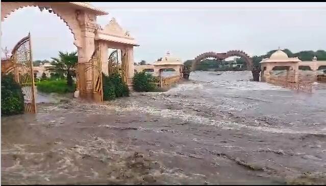 The Meteorological Department has predicted more heavy rains in Gujarat's Saurashtra, North Gujarat, South Gujarat for the next 2 day Gujarat Rain Forecast:  આગામી 2 દિવસ હજુ ભારે વરસાદની આગાહી, આ જિલ્લામાં અતિભારે વરસાદનું એલર્ટ