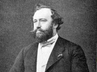 Weird News: ਇਸ ਬੰਦੇ 'ਤੇ ਸਾਰੀ ਉਮਰ ਡਿੱਗਦੀ ਰਹੀ ਅਸਮਾਨੀ ਬਿਜਲੀ, ਜਦੋਂ ਮਰਿਆ ਤਾਂ ਕਬਰ ਵੀ ਨਾ ਛੱਡੀ!