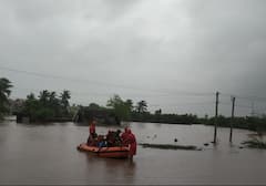 Gir Somnath Rescue: મોતના મુખમાં ફસાયેલા લોકોની વહારે આવી NDRF, જુઓ રેસ્ક્યૂની દિલધડક તસવીરો
