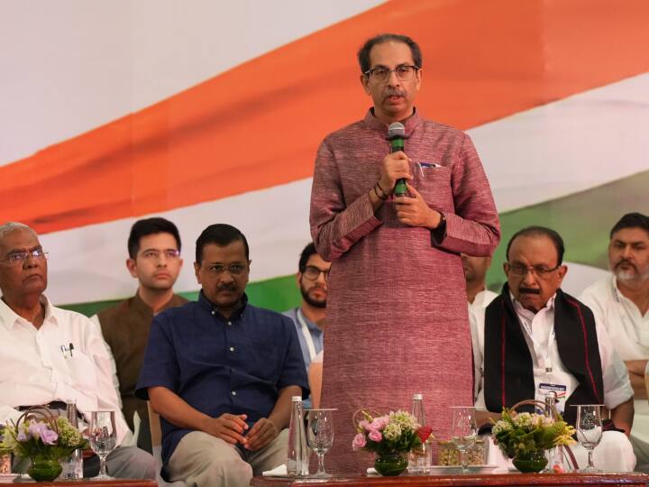 विपक्ष के गठबंधन को भारत (INDIA) का नाम दिया गया है.