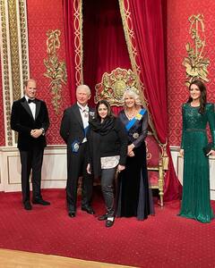 బ్రిటన్ రాజ కుటుంబంతో నటి నగ్మా - ఫోటోలు వైరల్