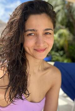 Alia Bhatt : 'தீத்திரியாய் ஆனேன் உந்தன் அன்பிலே..' பட ப்ரோமோஷனில் பிசியான ஆலியா பட்!