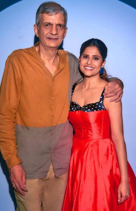 'दुनियादारी' या सिनेमाने 2013 साली बॉक्स ऑफिसवर 30 कोटींचा गल्ला जमवला.