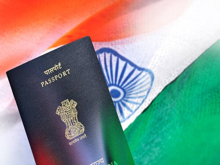 Henley Passport Index 2023: भारतीय पासपोर्ट की बढ़ी ताकत! इतने देशों में मिलेगी भारतीयों को वीजा फ्री एंट्री Henley Passport Index 2023 Indian Passport Ranks 80th Spot in Passport Index Henley Passport Index 2023: भारतीय पासपोर्ट की बढ़ी ताकत! इतने देशों में मिलेगी भारतीयों को वीजा फ्री एंट्री