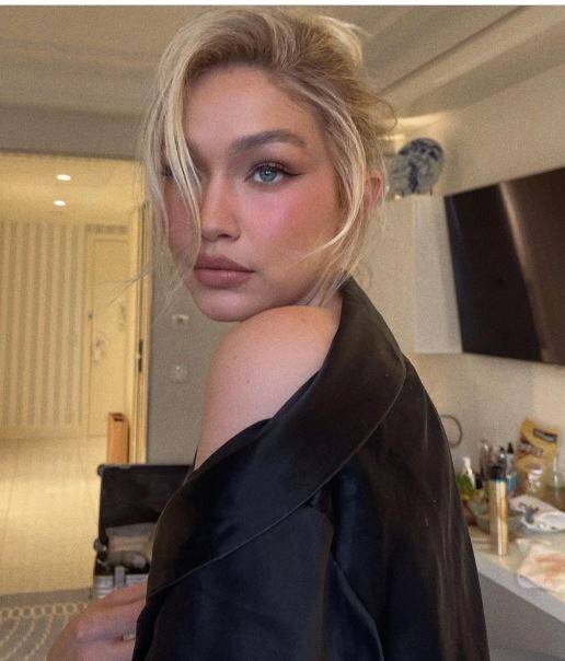 ਮੀਡੀਆ ਰਿਪੋਰਟਾਂ ਮੁਤਾਬਕ ਗੀਗੀ ਹਦੀਦ ਦੀ ਕੁੱਲ ਜਾਇਦਾਦ 30 ਮਿਲੀਅਨ ਡਾਲਰ ਹੈ। ਹਾਲ ਹੀ 'ਚ ਗੀਗੀ ਨੀਤਾ ਅੰਬਾਨੀ ਦੇ ਕਲਚਰਲ ਸੈਂਟਰ (NMACC) ਦੇ ਲਾਂਚ ਦੌਰਾਨ ਪਾਰਟੀ 'ਚ ਸ਼ਾਮਲ ਹੋਣ ਲਈ ਭਾਰਤ ਆਏ ਸਨ।