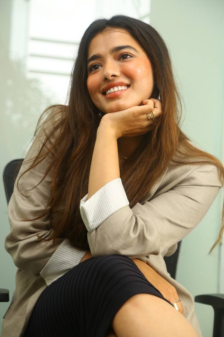 ఆ తర్వాత మోడలింగ్ లోకి అడుగు పెట్టింది.