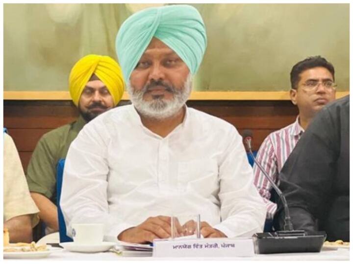 Finance Minister Harpal Singh Cheema says punjab government will increase the pension of freedom fighters to rs 11000 per month Punjab: पंजाब के स्वतंत्रता सेनानियों को भगवंत मान सरकार का बड़ा तोहफा, अब मिलेगी इतनी पेंशन