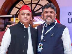 Opposition Meeting: विपक्षी दलों की बैठक में दिखी अखिलेश यादव की खास बॉन्डिंग, इन नेताओं के साथ आए नजर