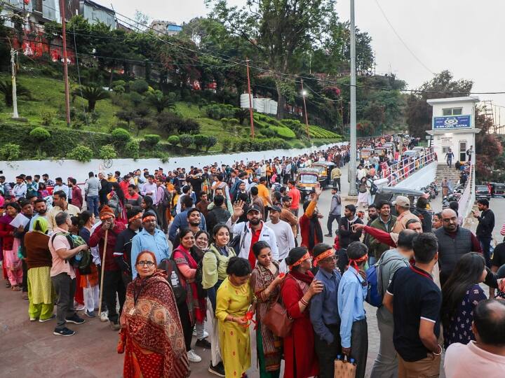 क्या आप बना रहे हैं वैष्णो देवी जाने का प्लान? बारिश के बाद फिर खराब हुआ मौसम, जानिए लेटेस्ट अपडेट heavy ranfall in jammu kashmir devotees visiting vaishno devi facing problem क्या आप बना रहे हैं वैष्णो देवी जाने का प्लान? बारिश के बाद फिर खराब हुआ मौसम, जानिए लेटेस्ट अपडेट