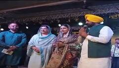 Jalandhar News : ਸੀਐਮ ਭਗਵੰਤ ਮਾਨ ਨੇ ਆਪਣੀ ਪਤਨੀ ਨਾਲ ਨਕੋਦਰ ਵਿਖੇ ਡੇਰਾ ਬਾਪੂ ਲਾਲ ਬਾਦਸ਼ਾਹ ਵਿਖੇ ਟੇਕਿਆ ਮੱਥਾ