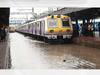 Mumbai Local Train : पावसामुळे मध्य रेल्वेचा खोळंबा! कल्याण-कसारा, कल्याण-कर्जत रेल्वे सेवा ठप्प; CSMT ते डोंबिवली लोकल सुरु