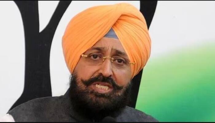 Partap Singh Bajwa praised the efforts of the local people to help the flood victims, said- 'AAP' administration is failing ਬਾਜਵਾ ਨੇ ਹੜ੍ਹ ਪੀੜਤਾਂ ਦੀ ਸਹਾਇਤਾ ਲਈ ਸਥਾਨਕ ਲੋਕਾਂ ਦੇ ਯਤਨਾਂ ਦੀ ਕੀਤੀ ਸ਼ਲਾਘਾ , ਕਿਹਾ- ‘ਆਪ’ ਪ੍ਰਸ਼ਾਸਨ ਰਿਹੈ ਅਸਫਲ