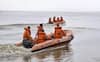 Delhi Flood News: बाढ़ में फंसे लोगों की जान बचाने में अहम है लाइफ जैकेट, क्या आप जानते हैं कितनी है इसकी कीमत?