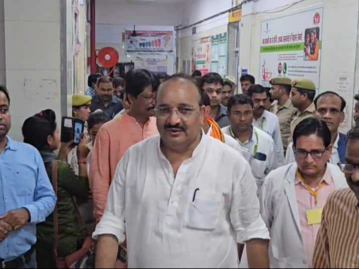 Dinesh Pratap Singh second day Mahoba Visit took review meeting ANN UP News: महोबा में मंत्री दिनेश प्रताप सिंह के दौरे का दूसरा दिन, कई मुद्दों पर जानी जमीनी हकीकत