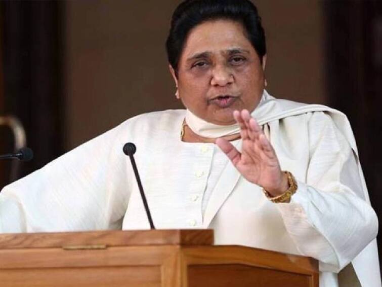 Bahujan Samaj Party leader Mayawati has said that she will contest the upcoming parliamentary elections alone. Bahujan Samaj Party: இந்தியாவும் வேணாம், என்.டி.ஏவும் வேணாம்..தனித்து தான் போட்டி.. மாயாவதி உறுதி..